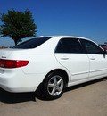 honda accord 2005 white sedan ex w leather gasoline 4 cylinders front wheel drive automatic 76018