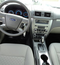 ford fusion 2012 white sedan se gasoline 4 cylinders front wheel drive automatic with overdrive 60546