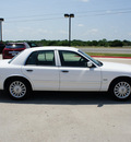 mercury grand marquis 2009 white sedan ls gasoline 8 cylinders rear wheel drive automatic with overdrive 76087