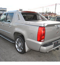 cadillac escalade ext 2008 silver ext gasoline 8 cylinders all whee drive 6 speed automatic 98901