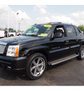cadillac escalade ext 2005 gasoline 8 cylinders all whee drive not specified 07730