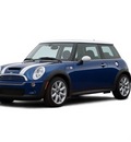 mini cooper 2006 hatchback s gasoline 4 cylinders front wheel drive 6 speed manual 08844