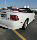 ford mustang 2003 off white gasoline 6 cylinders rear wheel drive automatic 60915