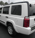 jeep commander 2006 white suv gasoline 6 cylinders rear wheel drive automatic 34474