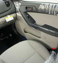 kia forte 2012 silver sedan gasoline 4 cylinders front wheel drive not specified 44060