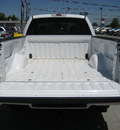 ford f 150 2006 white xlt gasoline 8 cylinders 4 wheel drive automatic with overdrive 62863