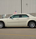 chrysler 300 2009 off white sedan touring gasoline 6 cylinders rear wheel drive automatic 62034