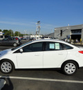 ford focus 2012 white sedan se flex fuel 4 cylinders front wheel drive automatic with overdrive 60546