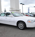 lincoln town car 2011 white sedan signature limited flex fuel 8 cylinders rear wheel drive automatic 91010