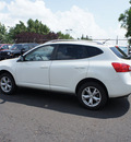 nissan rogue 2009 white suv gasoline 4 cylinders all whee drive automatic 19153
