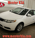 kia forte 2012 white sedan gasoline 4 cylinders front wheel drive not specified 44060