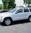 jeep grand cherokee 2005 silver suv limited gasoline 8 cylinders 4 wheel drive automatic 55124