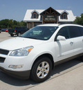 chevrolet traverse 2009 white suv lt gasoline 6 cylinders front wheel drive automatic 76087