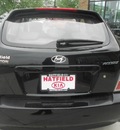 hyundai accent 2010 black hatchback gasoline 4 cylinders front wheel drive not specified 43228