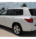 toyota highlander 2009 white suv limited gasoline 6 cylinders front wheel drive autostick 77065