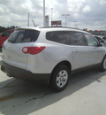 chevrolet traverse 2009 silver suv ls gasoline 6 cylinders front wheel drive automatic 75503