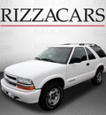 chevrolet blazer 2004 white suv ls 4x4 gasoline 6 cylinders 4 wheel drive automatic with overdrive 60546
