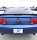 ford mustang 2007 blue coupe v6 deluxe gasoline 6 cylinders rear wheel drive automatic 77388