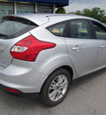 ford focus 2012 silver hatchback sel flex fuel 4 cylinders front wheel drive automatic 37087