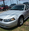 ford mustang 2004 silver deluxe gasoline 6 cylinders rear wheel drive automatic 77301