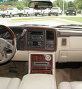 cadillac escalade 2005 silver suv gasoline 8 cylinders all whee drive 4 speed automatic 76206