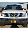nissan frontier 2008 white se v6 gasoline 6 cylinders 2 wheel drive automatic with overdrive 77340