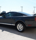 ford mustang 2009 gray coupe gasoline 6 cylinders rear wheel drive automatic with overdrive 76011