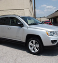 jeep compass 2011 silver suv gasoline 4 cylinders 2 wheel drive automatic 76011