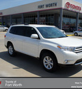 toyota highlander 2012 white suv gasoline 4 cylinders front wheel drive automatic 76116