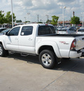 toyota tacoma 2012 white v6 gasoline 6 cylinders 4 wheel drive automatic 76116