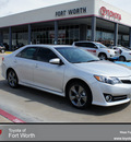 toyota camry 2012 silver sedan se v6 gasoline 6 cylinders front wheel drive automatic 76116