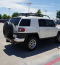 toyota fj cruiser 2012 white suv gasoline 6 cylinders 2 wheel drive automatic 76116