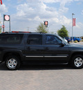 chevrolet suburban 2004 gray suv lt flex fuel 8 cylinders rear wheel drive automatic 76087