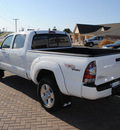 toyota tacoma 2012 white v6 gasoline 6 cylinders 4 wheel drive automatic 76087