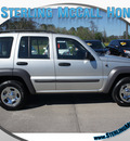 jeep liberty 2004 silver suv sport gasoline 6 cylinders rear wheel drive automatic 77339