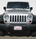 jeep wrangler unlimited 2009 silver suv x gasoline 6 cylinders 4 wheel drive automatic 78577