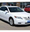 toyota camry 2009 white sedan xle gasoline 4 cylinders front wheel drive automatic 76801
