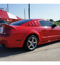 ford mustang 2005 red coupe gt deluxe gasoline 8 cylinders rear wheel drive not specified 77471