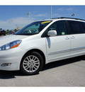 toyota sienna 2010 white van xle limited gasoline 6 cylinders front wheel drive automatic 78626