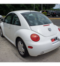 volkswagen new beetle 1998 white coupe gasoline 4 cylinders front wheel drive automatic 07724