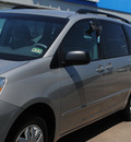 toyota sienna 2010 silver van le 7 passenger gasoline 6 cylinders front wheel drive automatic with overdrive 76022
