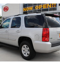 gmc yukon 2011 silver suv slt flex fuel 8 cylinders 4 wheel drive automatic with overdrive 77375