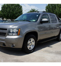chevrolet avalanche 2007 tanbeige c1500 gasoline 8 cylinders rear wheel drive 4 speed automatic 77099