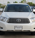 toyota highlander 2009 white suv gasoline 4 cylinders front wheel drive shiftable automatic 77074