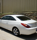 toyota camry solara 2005 off white coupe sle v6 gasoline 6 cylinders front wheel drive shiftable automatic 76210