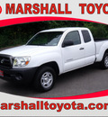 toyota tacoma 2007 white gasoline 4 cylinders rear wheel drive automatic 75672