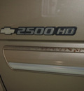 chevrolet silverado 2500hd 2004 beige ls 4x4 gasoline 8 cylinders 4 wheel drive automatic 75150