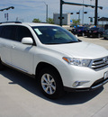 toyota highlander 2011 white suv gasoline 6 cylinders front wheel drive automatic 76011
