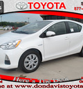 toyota prius c 2012 white hatchback two hybrid 4 cylinders front wheel drive automatic 76011
