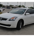 nissan altima 2009 white sedan 2 5s gasoline 4 cylinders front wheel drive automatic 77099